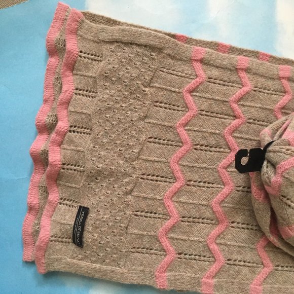 Terra di Siena LUXURIOUS Tan & Pink ZIG-ZAG SCARF - Picture 4 of 5